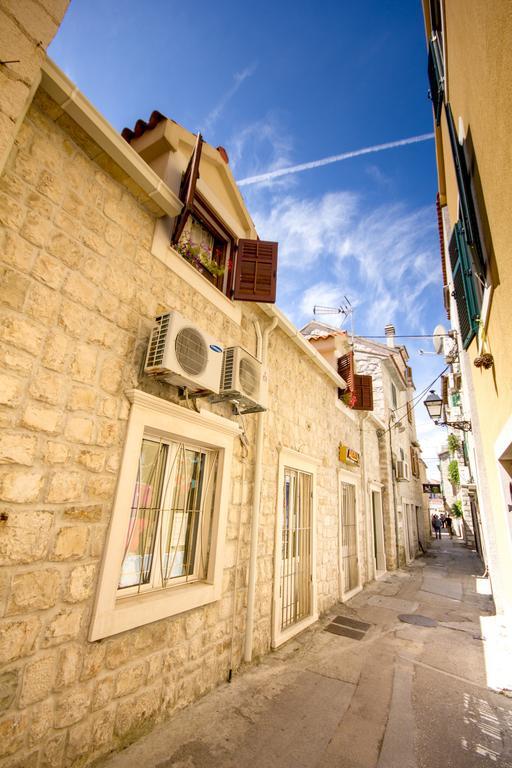 Apartment Niko Kastel Stari Kastela Bilik gambar